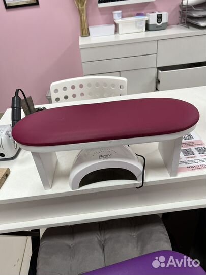 Маникюрная подставка для рук