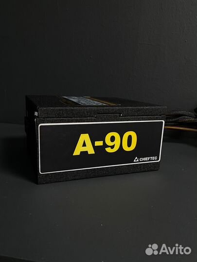 Блок питания - Chieftec 750W Gold