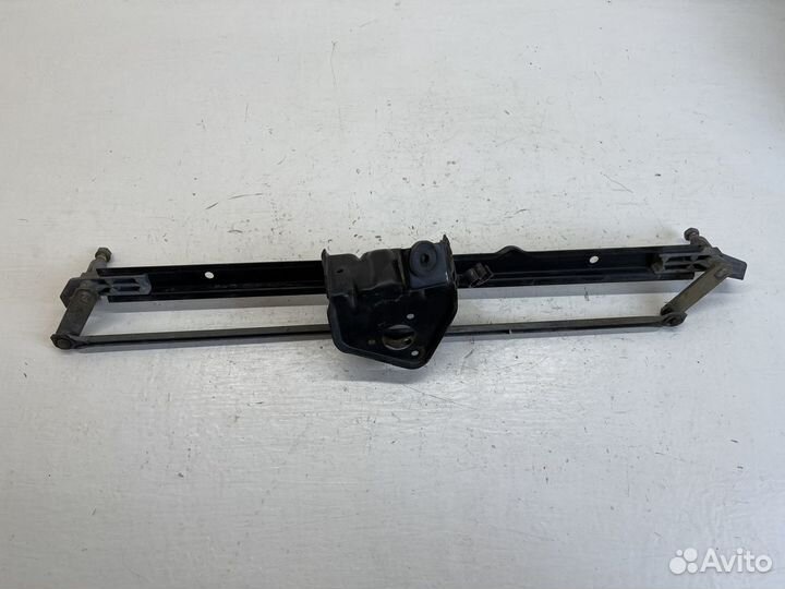 Трапеция стеклоочистелей для Audi 100 C3