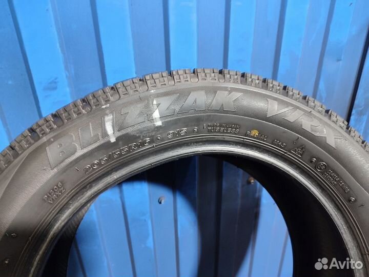 Bridgestone Blizzak VRX 205/55 R16