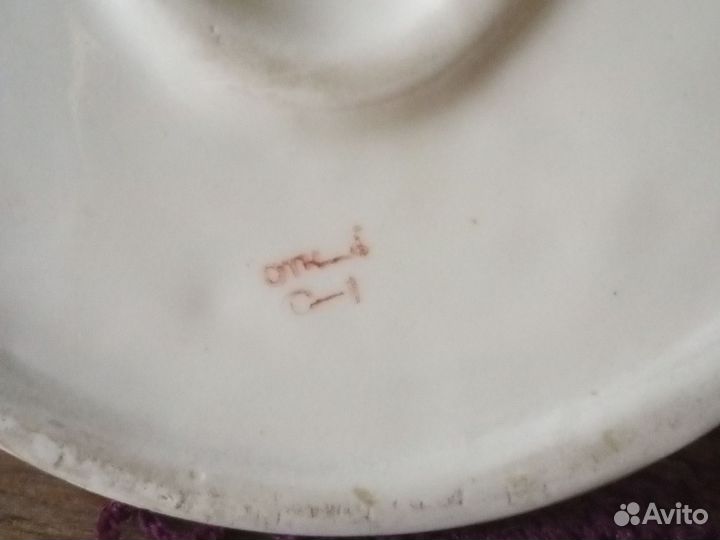 Статуэтка фарфор девушка