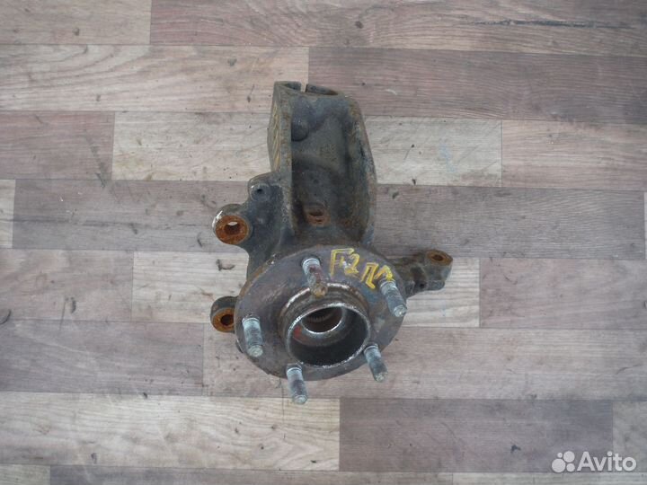 Кулак поворотный передний левый Focus 2 2009