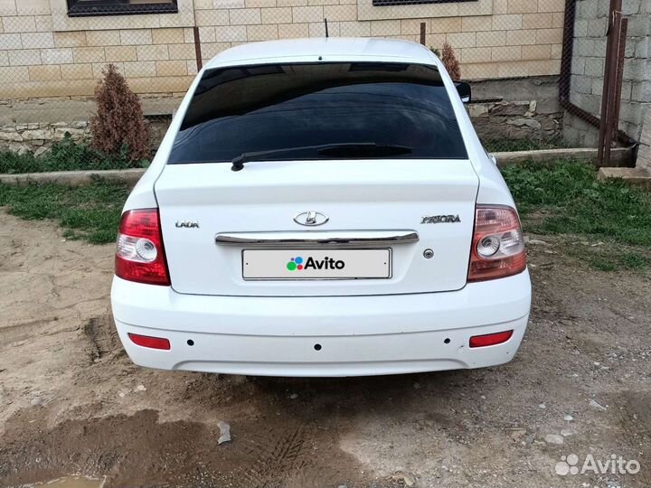 LADA Priora 1.6 МТ, 2010, битый, 300 000 км