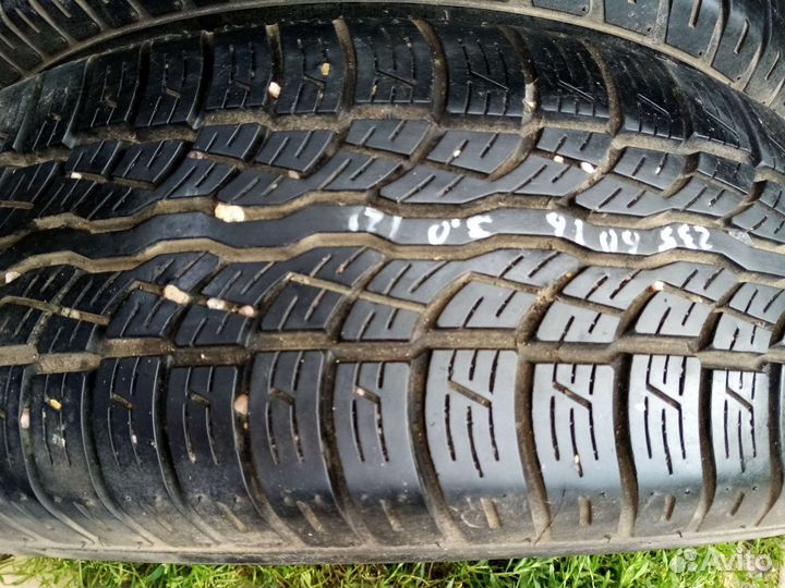 Bridgestone Dueler H/T 687 235/60 R16