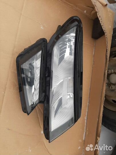 Фара шкода кодиак правая