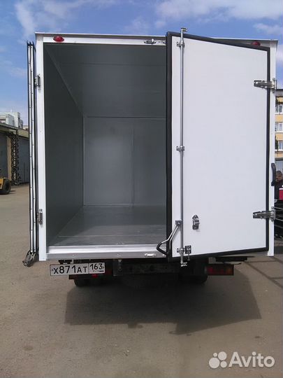 Сэндвич-фургон под холодильное оборудование