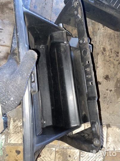 Бардачок Nissan Cefiro A32