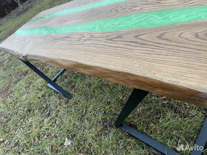 Стол из массива