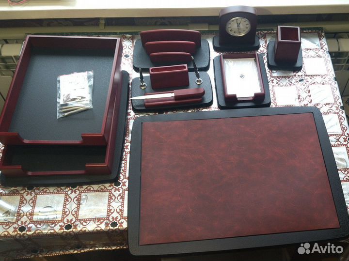 Новый настольный набор для руководителя в коробке