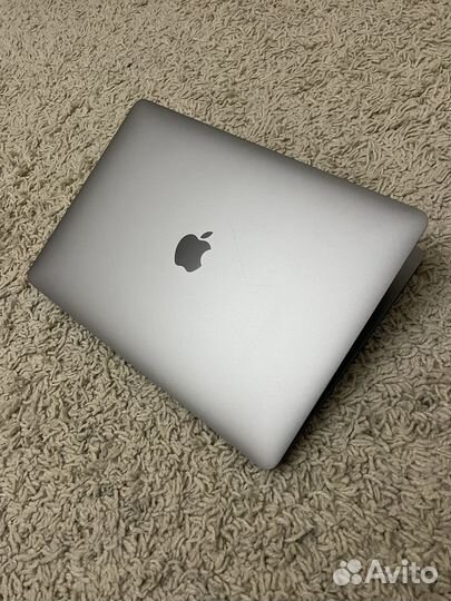 Apple MacBook Pro 13 2020