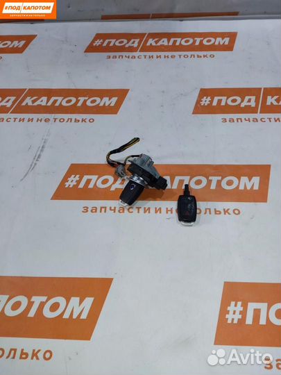Замок зажигания Volvo S40 2 рест. 2008 30737156