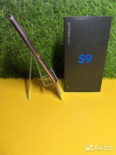 Samsung Galaxy S9, 4/64 ГБ