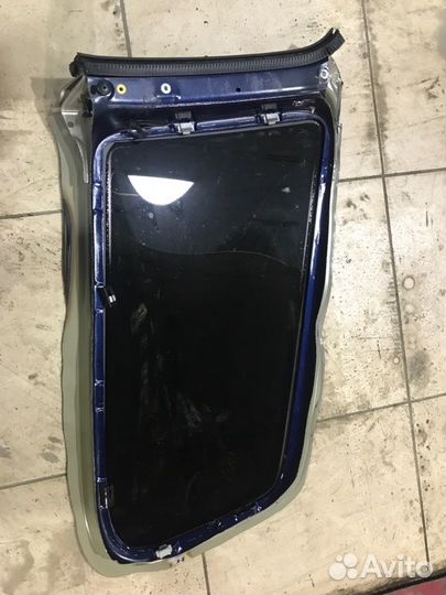 Стекло кузовное заднее правое Volkswagen Passat B6