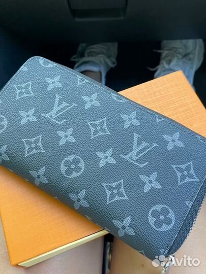 Louis vuitton кошелек