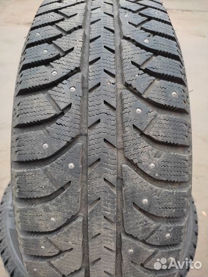 Bridgestone Ice Cruiser 7000 225/60 R17 99T