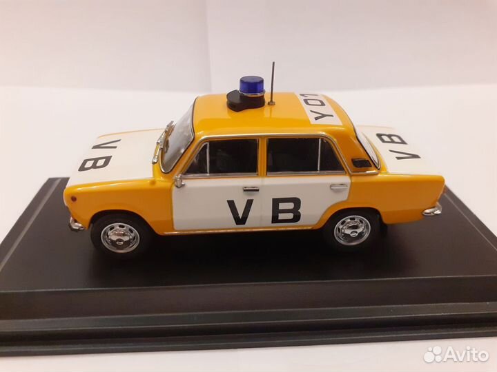 1:43 LADA 1300 