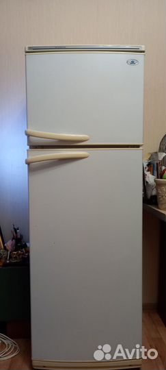 Продам холодильник б/у на запчасти