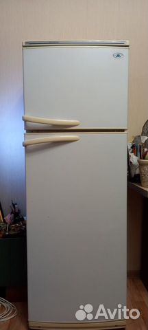 Продам холодильник б/у на запчасти