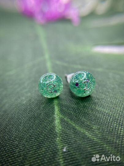 Серьги из смолы ручной работы змеи