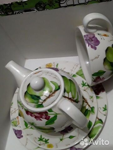 Сервиз новый чайный из 4-х предметов