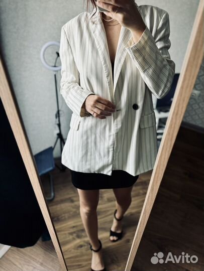 Винтажное платье cropp пиджак bershka 44
