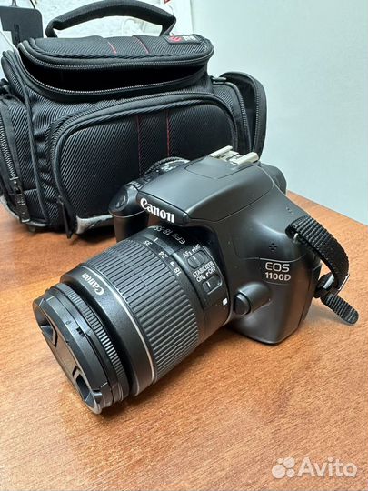 Зеркальный фотоаппарат EOS Canon 1100D
