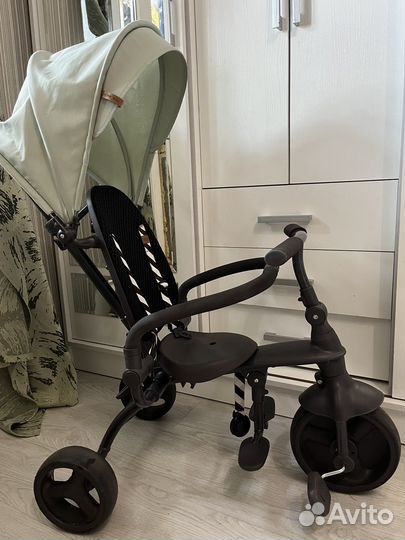 Трехколесный велосипед с ручкой