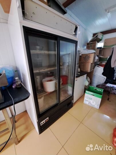 Холодильник, мойки- нержавейки,столы (нержавейки)