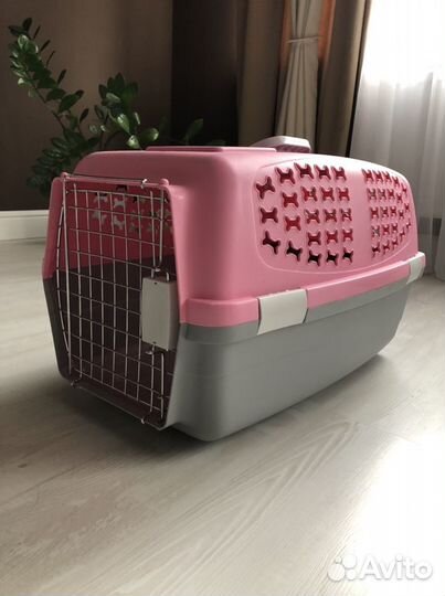 Переноска для кошек и собак