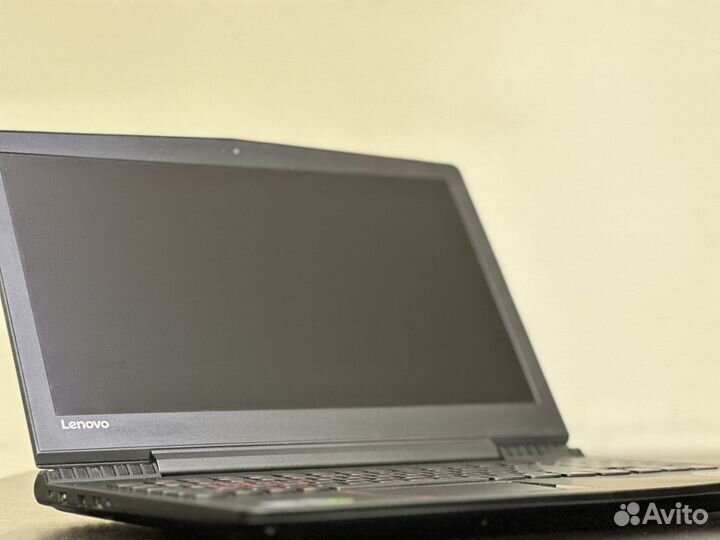 Игровой ноутбук Lenovo Legion Y520 / i5 / GTX 1050