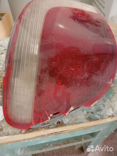 Фары задние toyota vitz