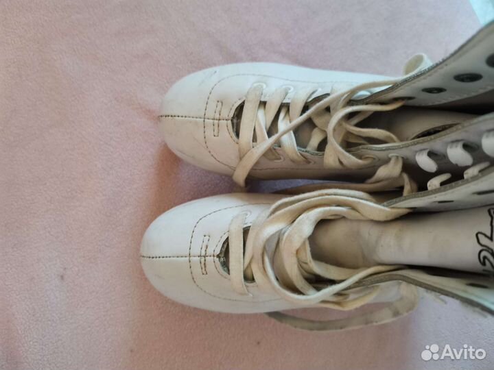 Коньки фигурные 35