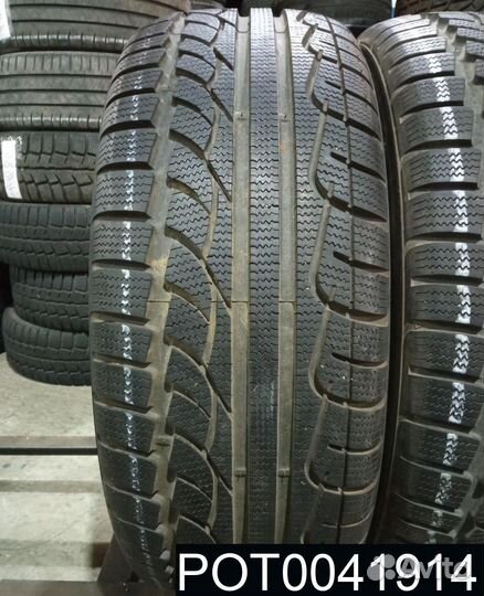 Kumho I'Zen XW KW17 225/55 R17 100M