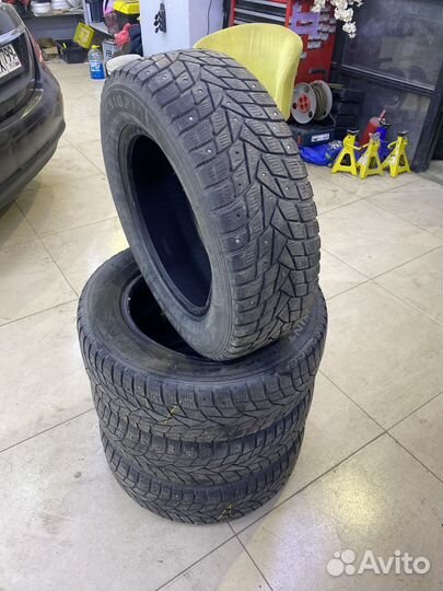 Dunlop SP Winter Ice 02 195/65 R15 95T