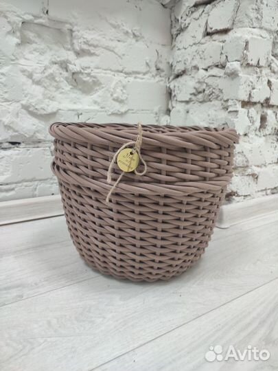 Кашпо из полиротанга