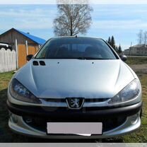 Peugeot 206 1.4 MT, 2008, 250 000 км, с пробегом, цена 450 000 руб.