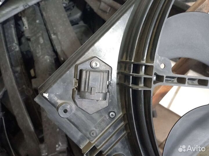 Дифузор с вентилятором Nissan Qshqai J11,2018г