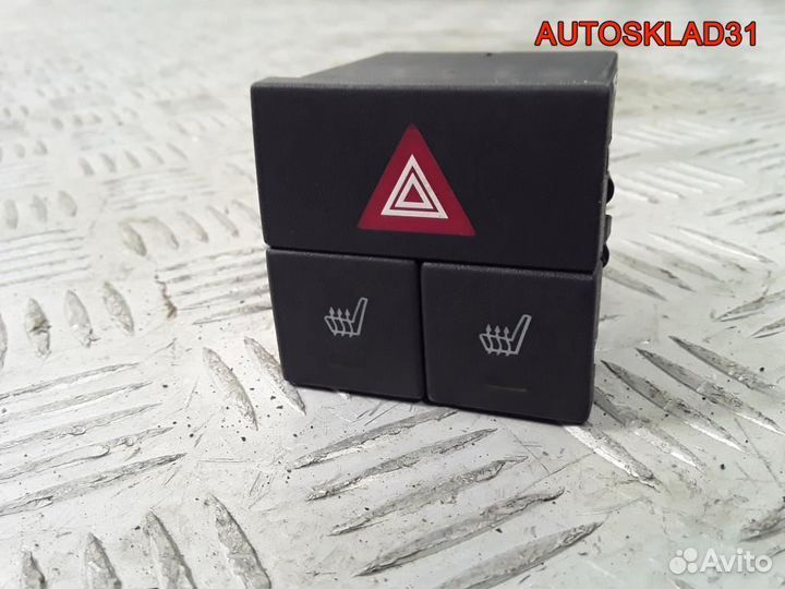 Кнопка аварийной сигнализации Opel Meriva A