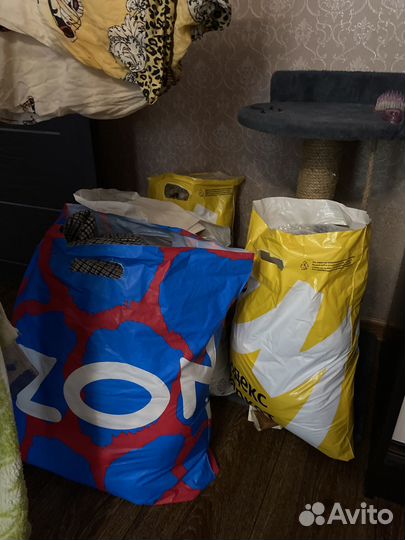 3 больших пакета с женскими вещами