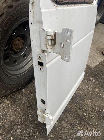 Задняя левая дверь Ford Econoline E150 E250 E350