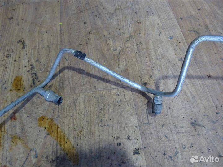 Трубка кондиционера Chrysler Voyager/Caravan 1996