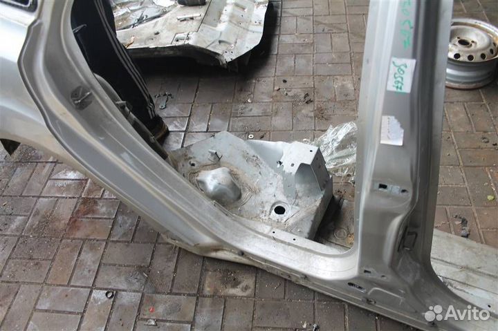 Порог правый Ford Focus 3 2011