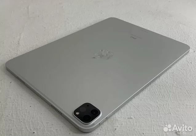 iPad Pro 11 128 gb Серебряный. Новый. Рассрочка