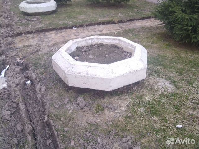 Клумба из бетона