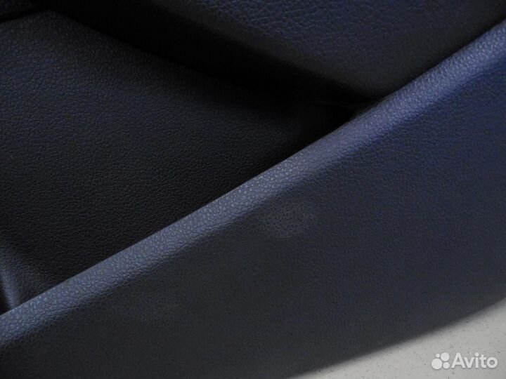 Обшивка двери передней правой Polo (Sed RUS) 2011