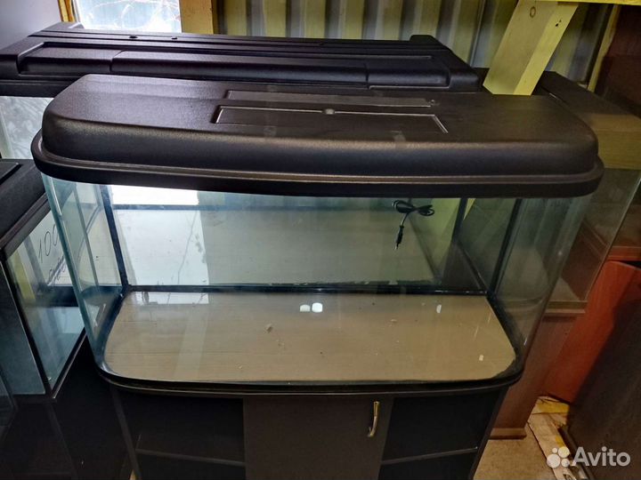 200 литров бесшовный с тумбой