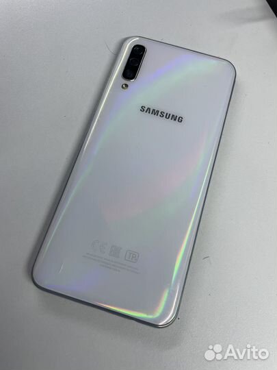 Samsung Galaxy A50, 6/128 ГБ