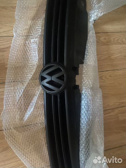 Решетка радиатора jetta 6