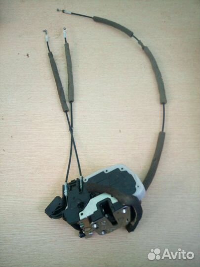 Замок двери передний правый Nissan Almera G-15
