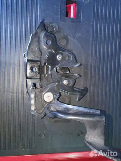Замок капота Infiniti QX80, QX56